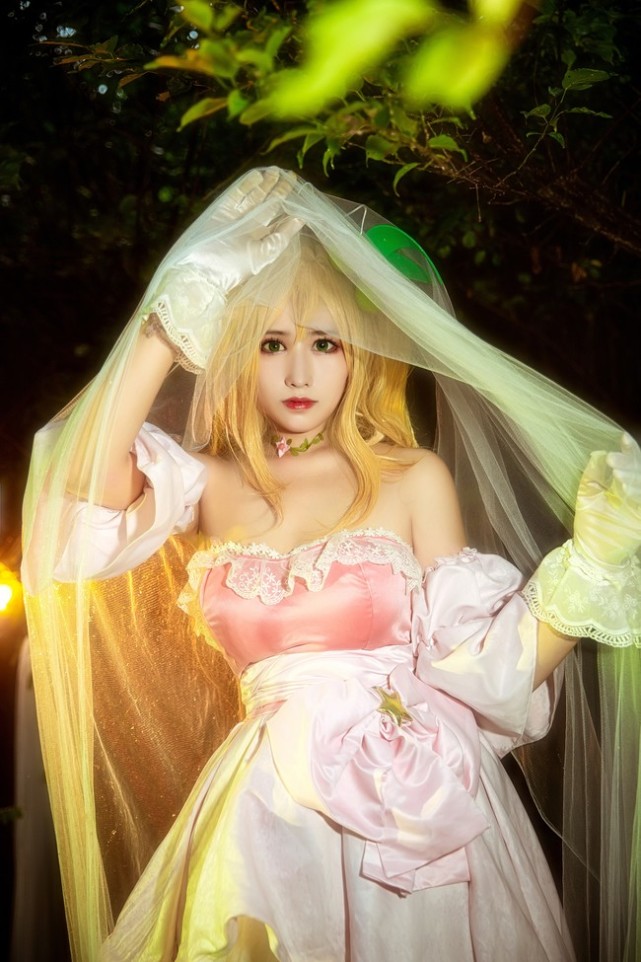 cos赏析花园花铃