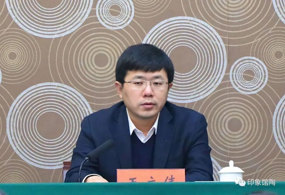 馆陶车站高速出口设立临时核酸检测点加强劝返