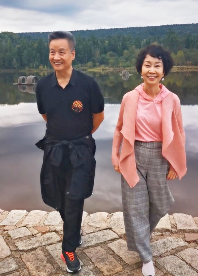 阎维文之女阎晶晶:见证父母的患难婚姻,丈夫也像父亲一样暖心