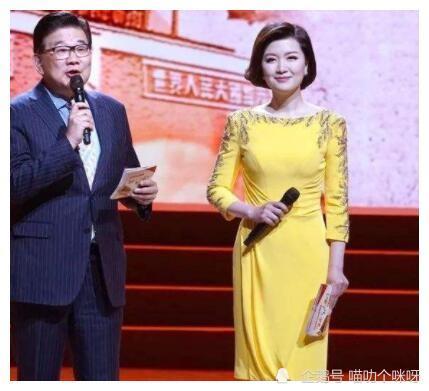 时隔半年之后陈蓉主动更新动态替老搭档曹可凡的新节目做宣传