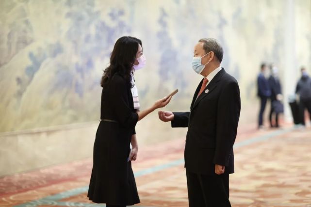 中新社记者张素这一次我在法院没有采访2021记者看法院