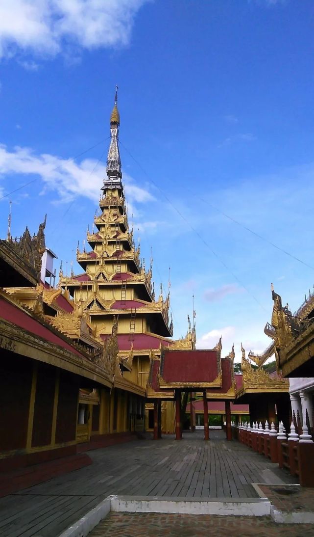 缅甸曼德勒皇宫美景介绍(一月份适合旅游的景点推荐国外篇)