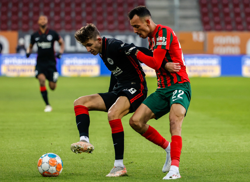 体育足球德甲奥格斯堡战平法兰克福