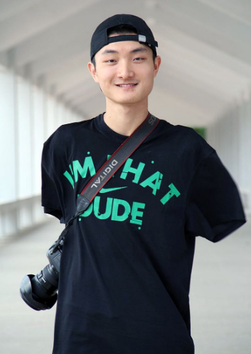 高考状元剑桥硕士杨孟衡6岁痛失双臂用双脚写出开挂人生