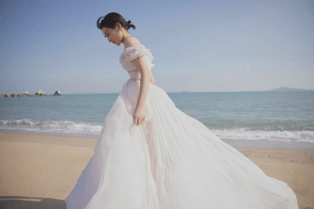 张子枫飘然若仙