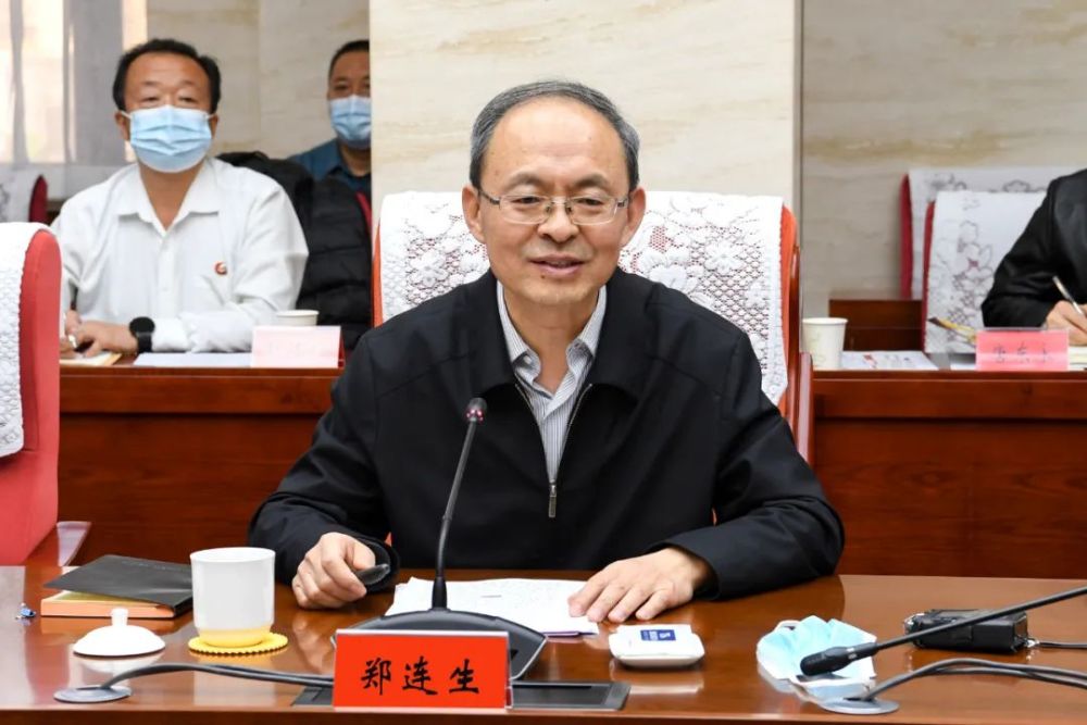 自觉接受媒体监督郑连生主持召开政法宣传工作座谈会