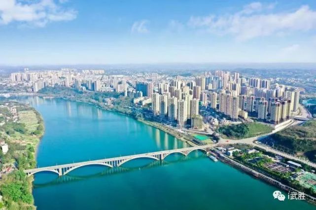 武胜将恢复开通至成都的动车……2022年武胜经济工作划重点|武胜县