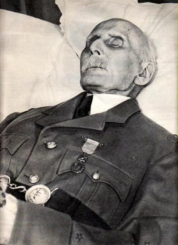 二战维希法国残忍迫害犹太人贝当95岁孤独死去是活该还是悲剧