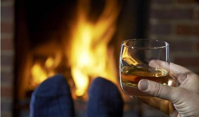 冬天喝酒真的能够御寒吗真发热假御寒是真的来看看