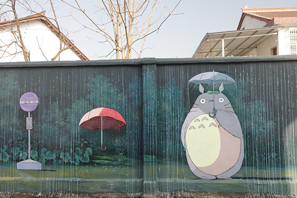 代表性的,包括经典国漫九色鹿,那年那兔那些事儿;宫崎骏经典日漫龙猫