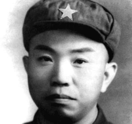 红31军军长成大将师政治部主任是上将军政委为何仅授少将