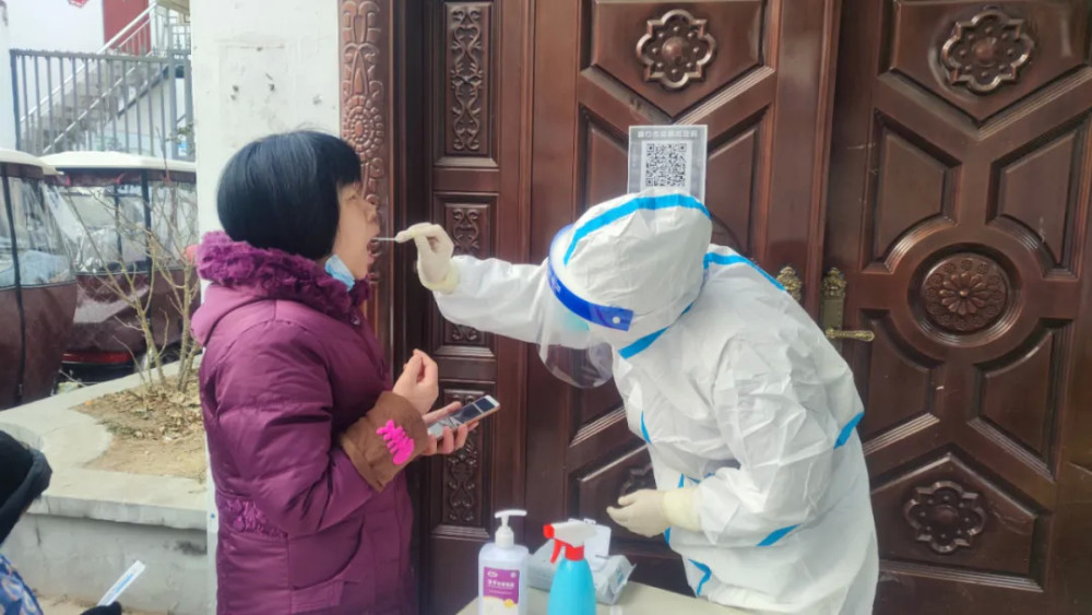 商丘市第四人民医院顺利完成第三轮全员核酸检测任务