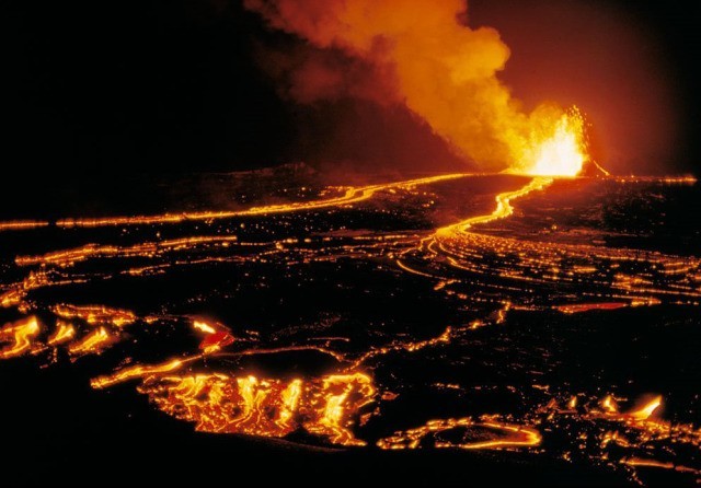 汤加火山喷发的影响图片
