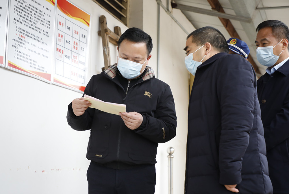 渌口区委书记李晓彤督导安全生产和疫情防控工作