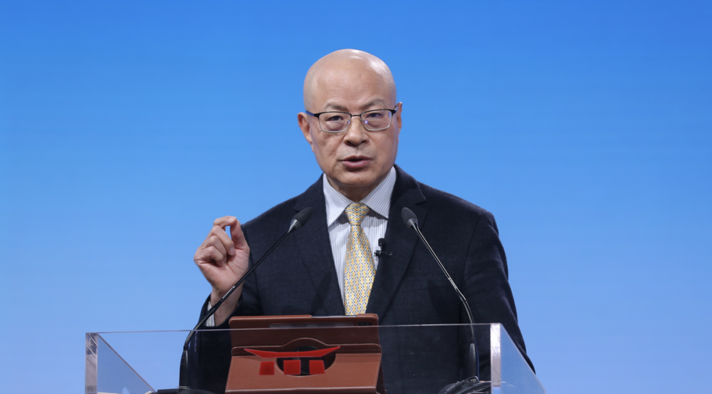 王忠明在《中华优秀传统文化赋能民营企业提振信心》的报告中指出