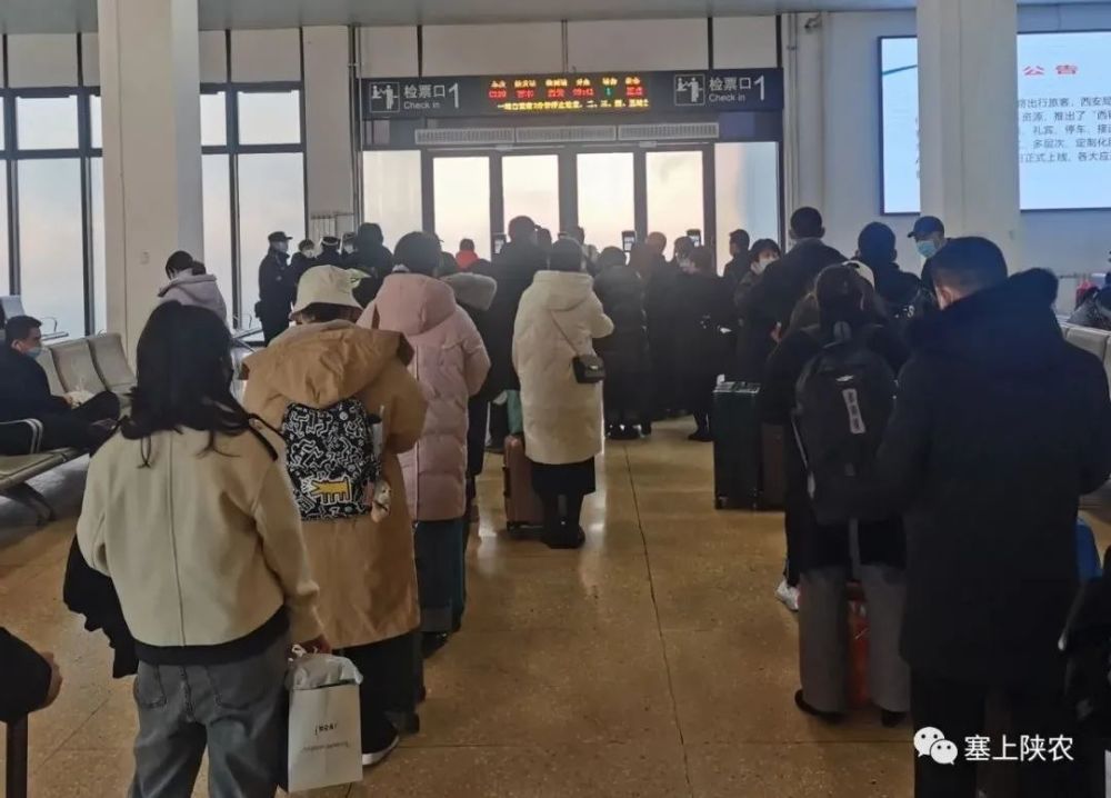 267次,主要时段集中在14:30至16:1;夜间重点车次是k997,k8203,k8165次