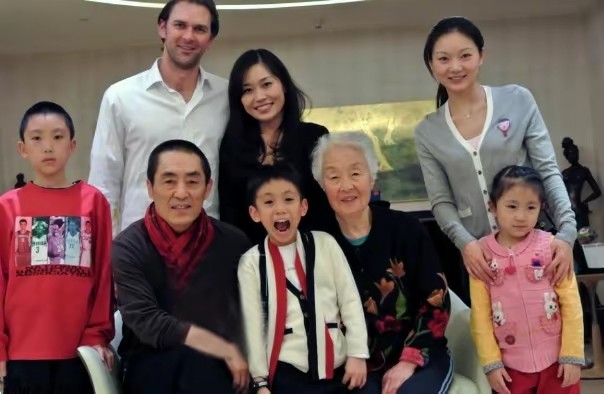 张艺谋长子张一男:高调姥姥让我烦恼,张末带来的压力逼我成长