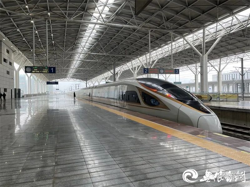 春运首日丨台州西站:客流平稳 疫情防控不松懈_腾讯新闻