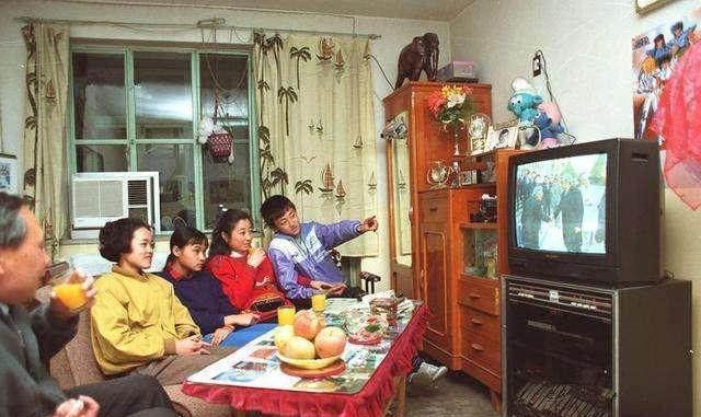 90年代中国老照片：图3至今仍买不起、图5是当时土豪、图8很难再现600791京能置业