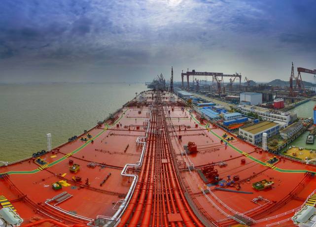 图为凯桂号油轮