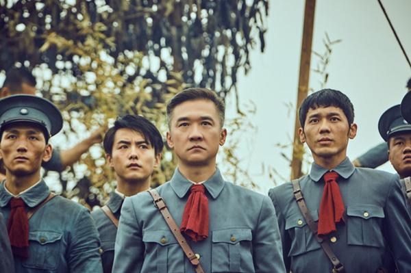 余洪信始终是硬汉的代表,无论接到的命令多么艰难他都不会皱眉.