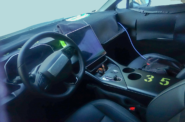 另外,新车也将会和mobileye合作研发的全球首款l4级别自动驾驶汽车.