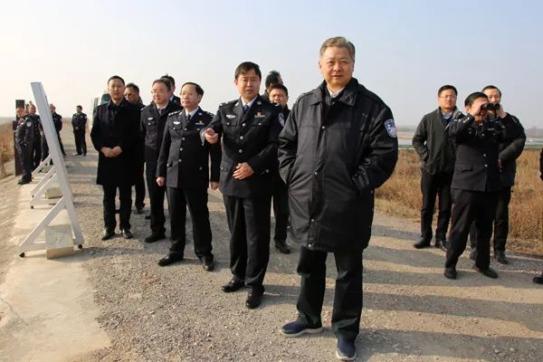 姜明在这所监狱调研接访慰问