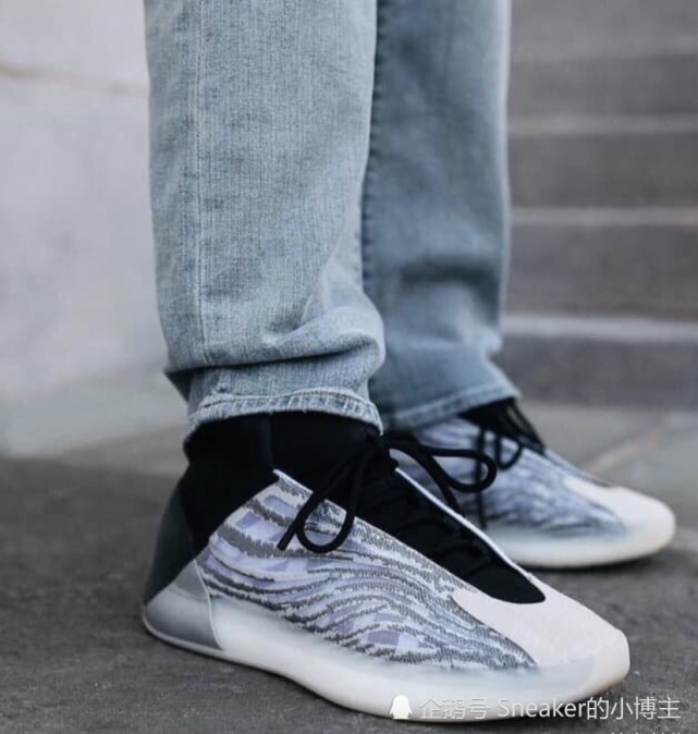 yeezy篮球鞋测评你会穿着它去打篮球吗