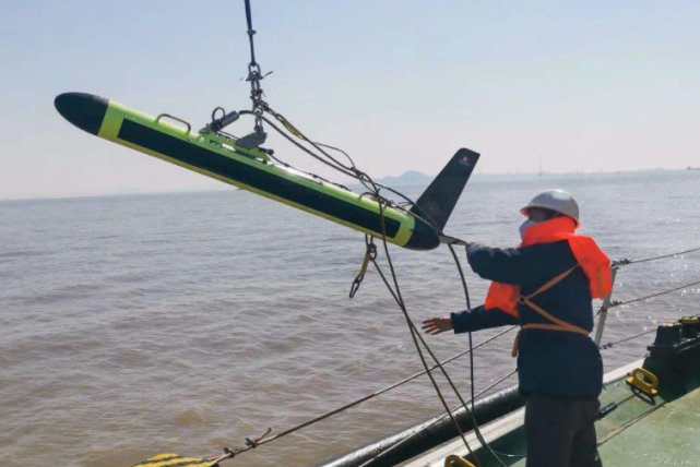 声呐无铜捞走无用?中国渔民立大功,捞到10条"大鱼",国家重奖