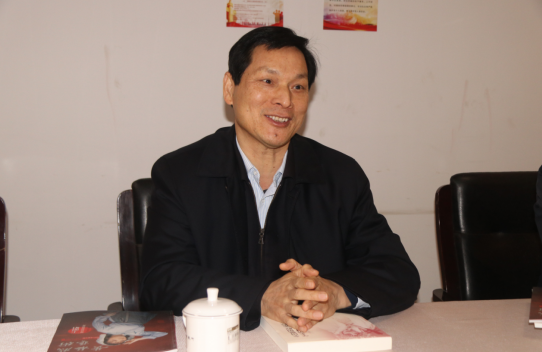 市委常委宣传部长潘荣华到市艺术剧院调研慰问