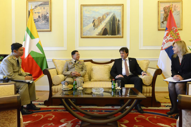 敏昂莱出访塞尔维亚