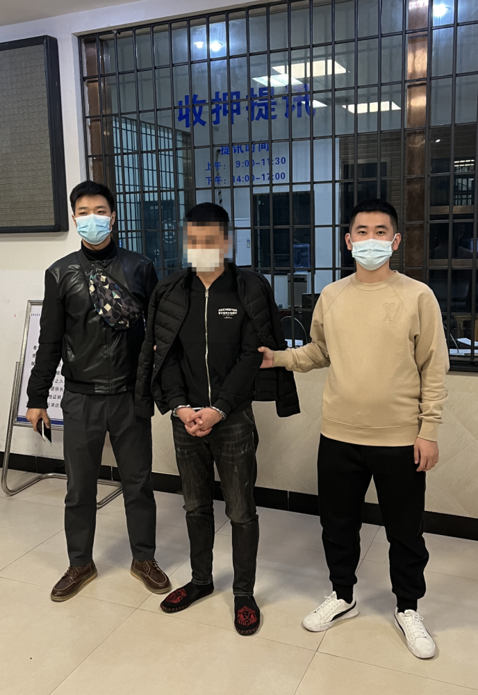 卢龙一村民被人冒充领导骗走88万