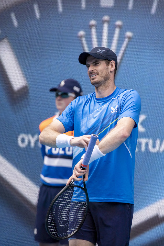 (体育)网球——澳网:穆雷晋级