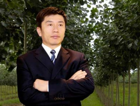 万里大造林案的陈相贵曾182万买手机靓号靠演讲4年骗13亿