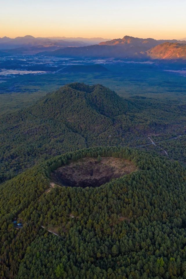 汤加火山很远,中国火山很近