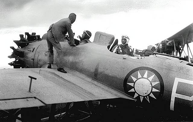 德国k47双座战斗机我国曾购买用来抵抗侵略