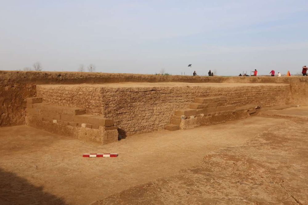 河南汉魏洛阳故城发现显阳殿宫院及附属建筑