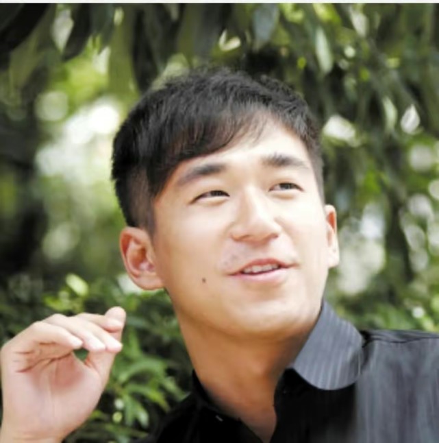 因童瑶事件被中戏开除的张默当年很狂直到现在也无戏可拍