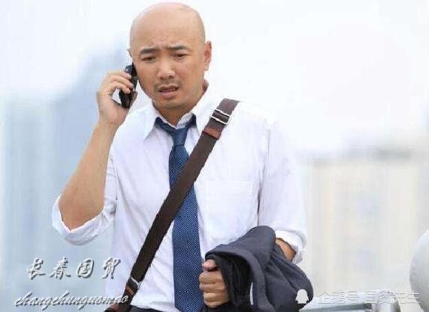 49岁徐峥近照曝光身材浑圆肥头大耳成油腻大叔