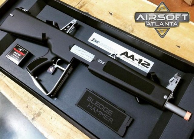 auto assault-12最初的设计又被称为艾奇逊突击霰弹枪(英语:atchisson