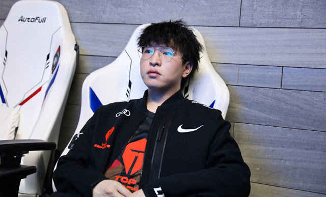 小天继续替补小鹏首发tes将迎来两连胜双c是关键