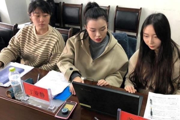 90后无知少女升职奇迹快速实现三连跳3年任副县长