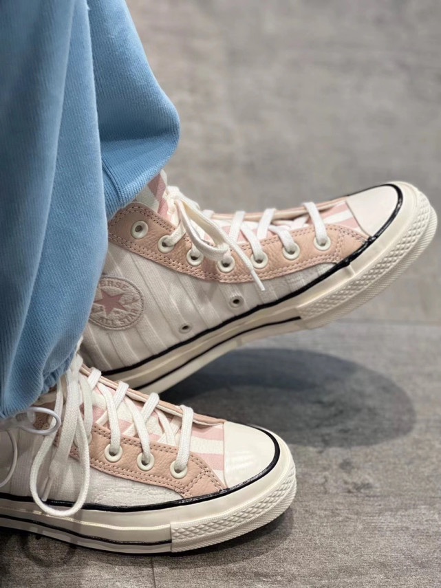 查看更多图片 >毛巾布拼接高帮鞋匡威chuck 70s新款越喜欢粉色的东西