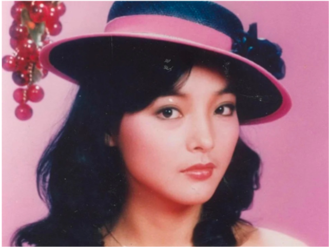 61岁琼瑶女郎刘蓝溪辞世,长相酷似邓丽君,31岁看破红尘剃度出家