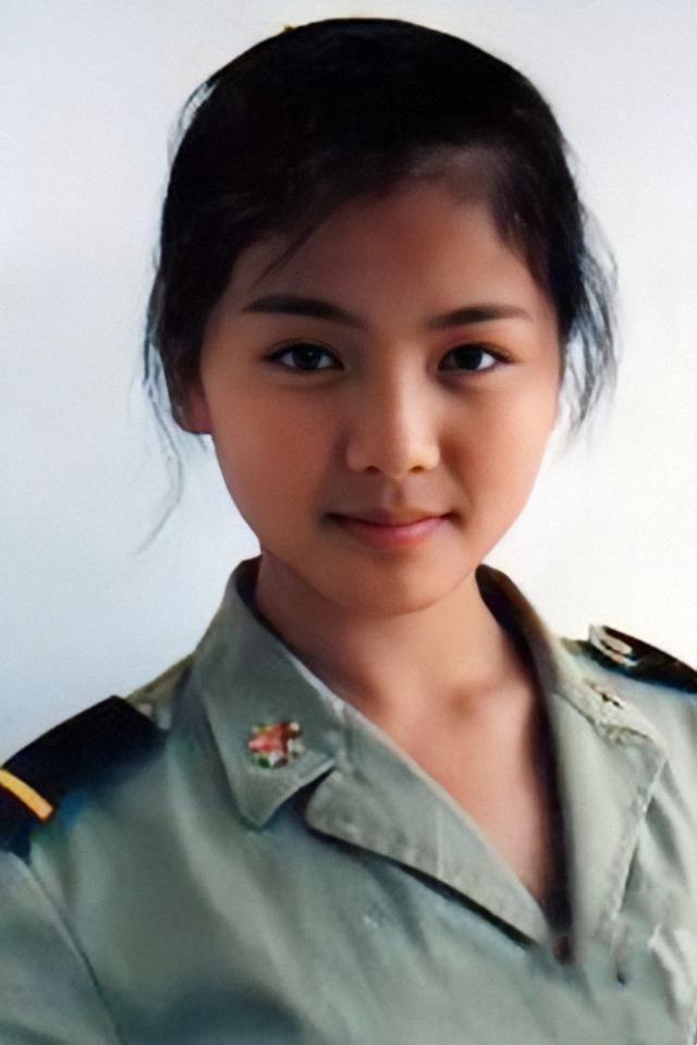 刘涛文艺兵因学历自卑拍广告签约琼瑶公司大火曾深陷绯闻