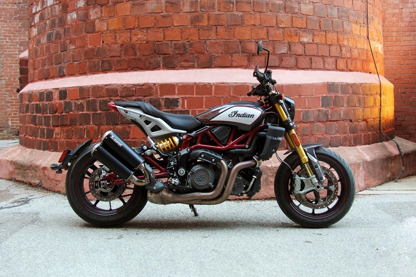 2022款印第安ftrr碳纤版摩托车评测