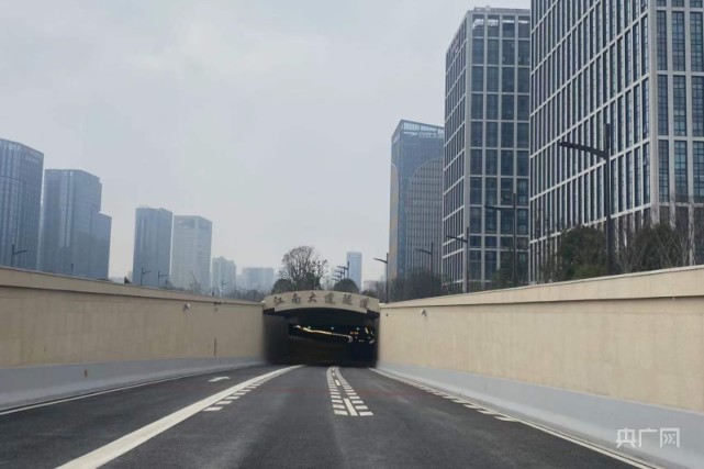 提升至萧山机场通行能力 杭州江南大道隧道开通试运行