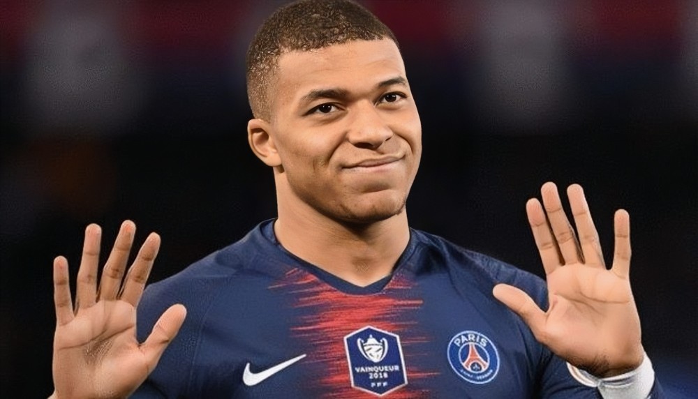 太好了齐达内c罗汇合2大偶像下赛前往大巴黎挽留姆巴佩