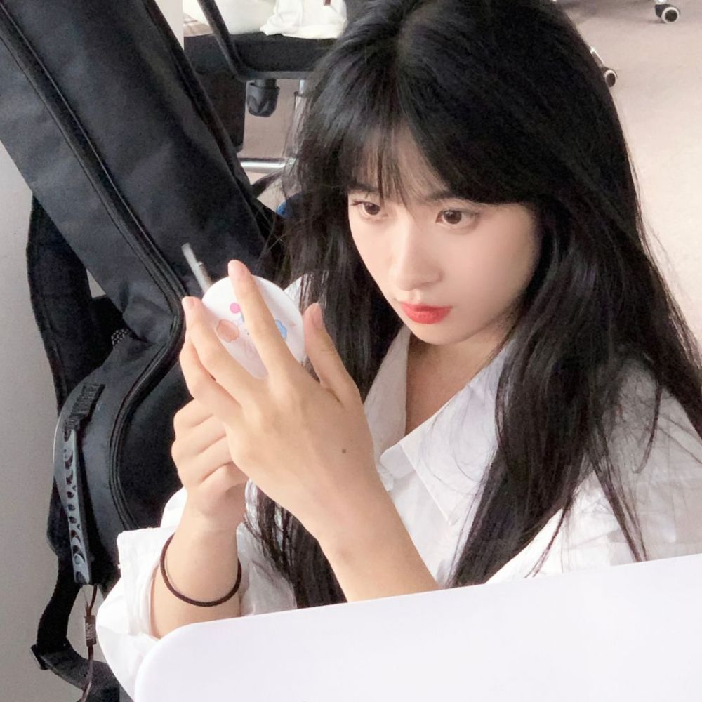 女头小众气质女生头像