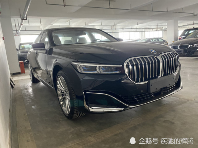 可以说指导价超过200万的宝马m760li车型,在继奥迪a8l w12和奔驰s600l